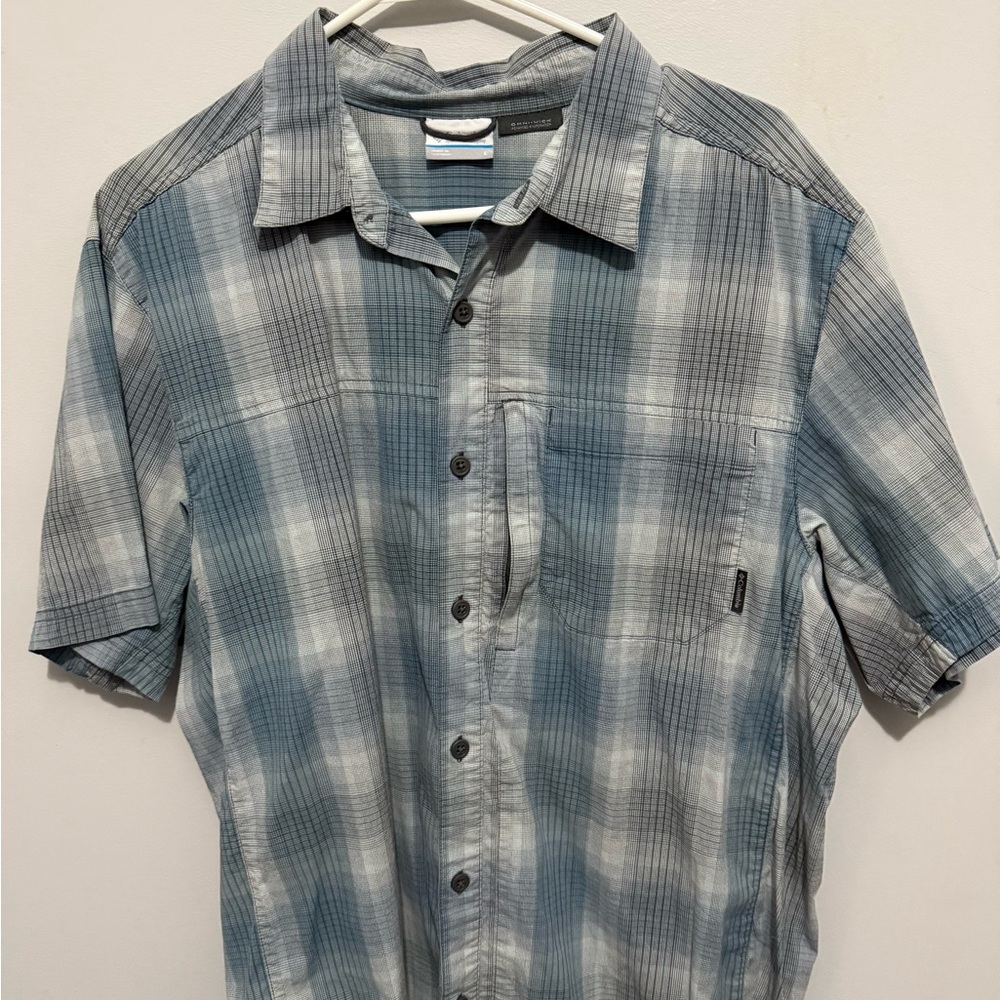 Columbia Blue and White Casual Button Down Shirt